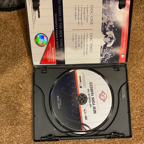 N.Y. Yankees DVD’s collection, 100 years of Yankees, yankeeography volume 1 & 2. - Picture 3 of 12